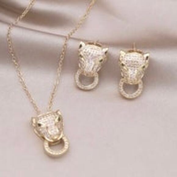 NEW Panther Earrings Big Cat Minimalist Cubic Zirconia Earrings S03 - Picture 4 of 4